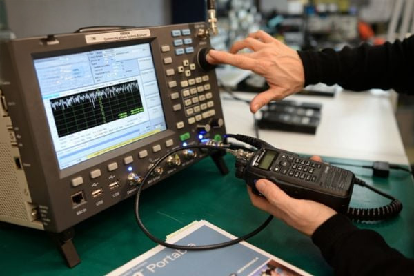 Thiết bị đo viễn thông