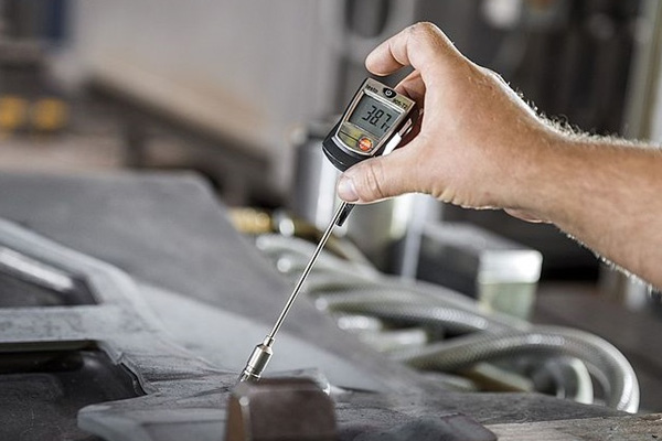 Máy đo nhiệt độ tiếp xúc